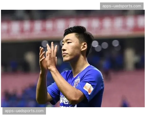 上海申花朱辰杰回归后防 防守稳定性有所提升